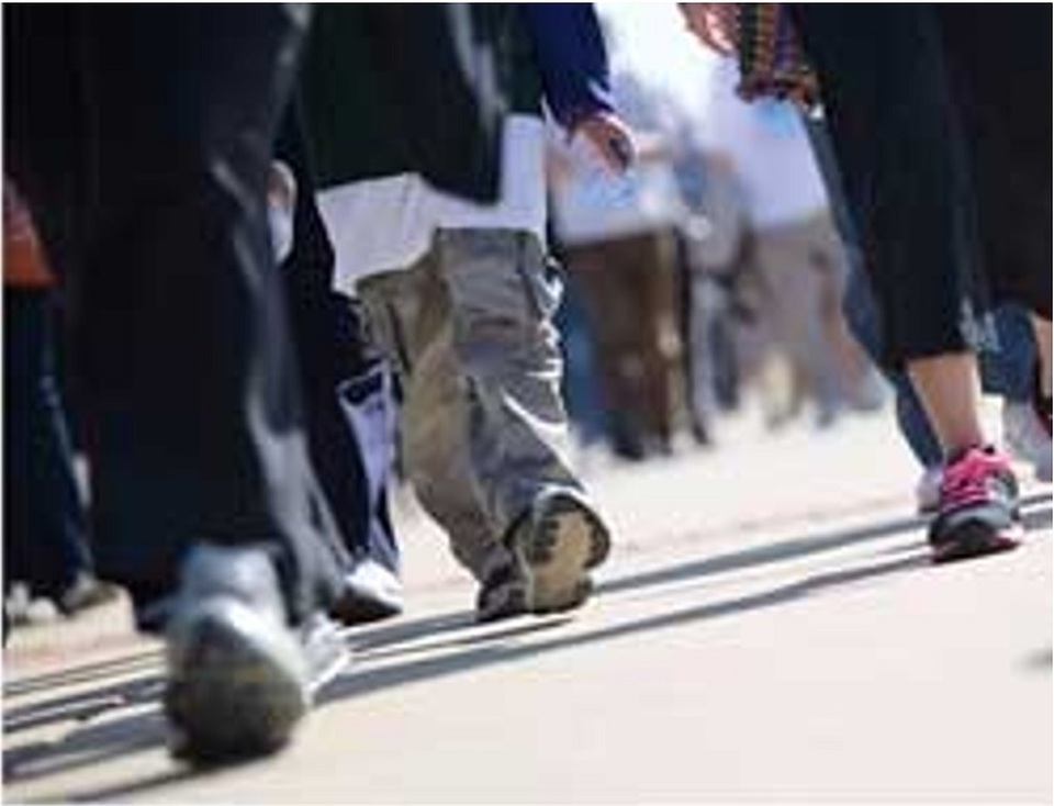 Đi bộ nhanh giúp người trung niên cải thiện sức khoẻ - 1 Đi bộ nhanh giúp người trung niên cải thiện sức khoẻ - 1