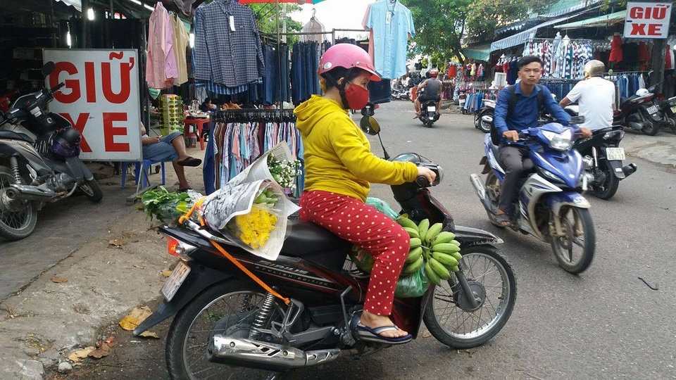 Đà Nẵng: Sôi động thị trường lễ Vu Lan - 4 Không mâm cao cỗ đầy nhưng nhà nào cũng cúng lễ Vu Lan