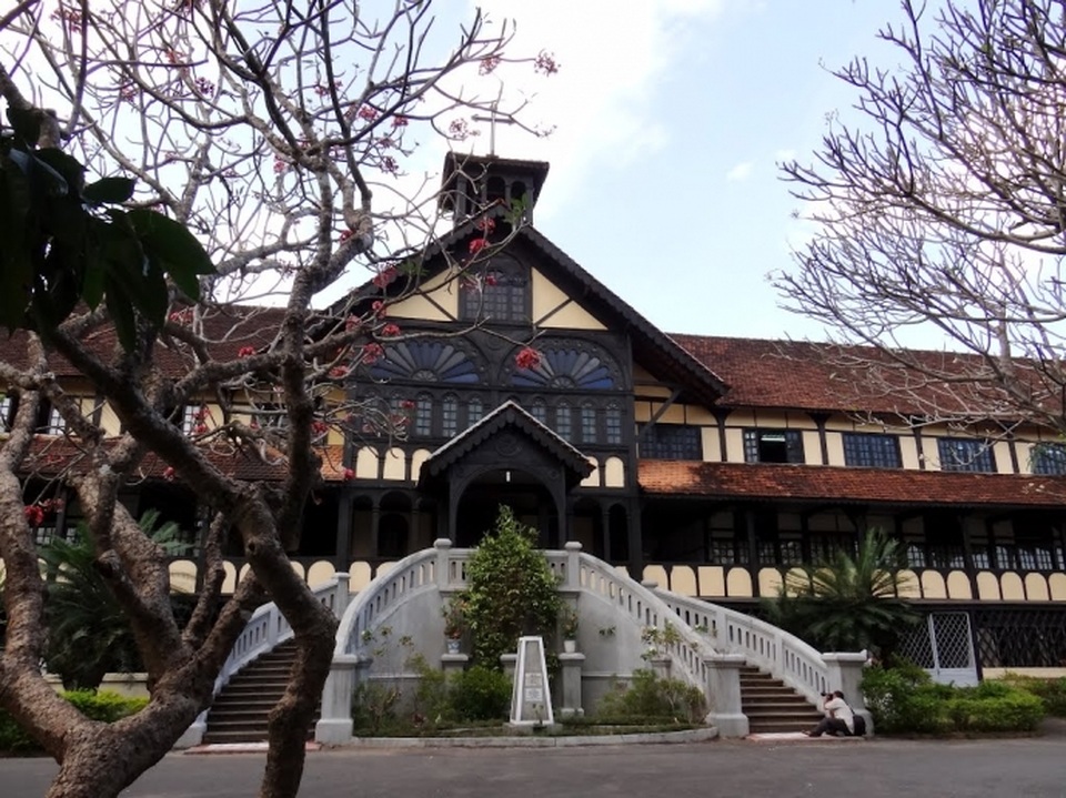 13 điểm du lịch đặc sắc ở Tây Nguyên - 3 Nhà thờ Chánh tòa Kon Tum