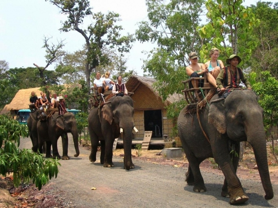 13 điểm du lịch đặc sắc ở Tây Nguyên - 1 Tây Nguyên đầy nắng và gió - sẽ là địa điểm du lịch lí tưởng cho bạn giải nhiệt mùa hè.
