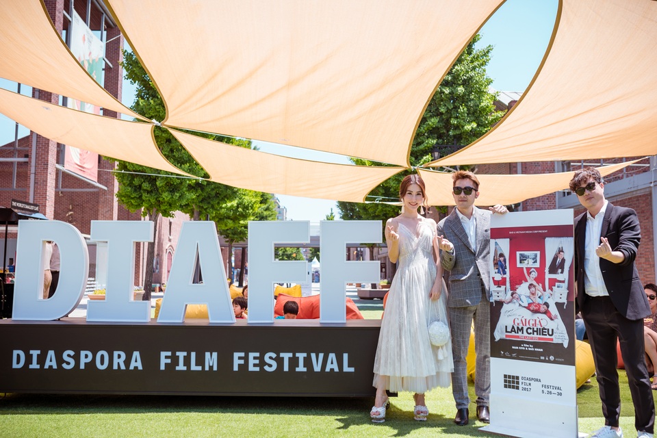 Phim điện ảnh Việt từng thu 38 tỷ “gây sốt” khán giả Hàn Quốc - 4 Buổi chiếu phim “Gái già lắm chiêu” trong hạng mục Asian Now là bộ phim được trình chiếu mở màn cho liên hoan phim này.