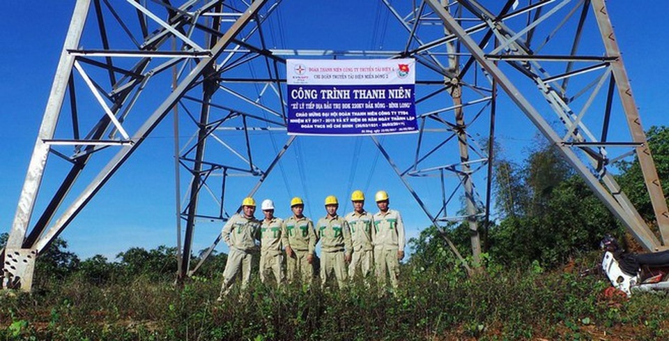 Hoàn thành Công trình Thanh niên “Xử lý tiếp địa đầu trụ đường dây 220kV Đắk Nông – Bình Long” - 1 Hoàn thành Công trình Thanh niên “Xử lý tiếp địa đầu trụ đường dây 220kV Đắk Nông – Bình Long” - 1