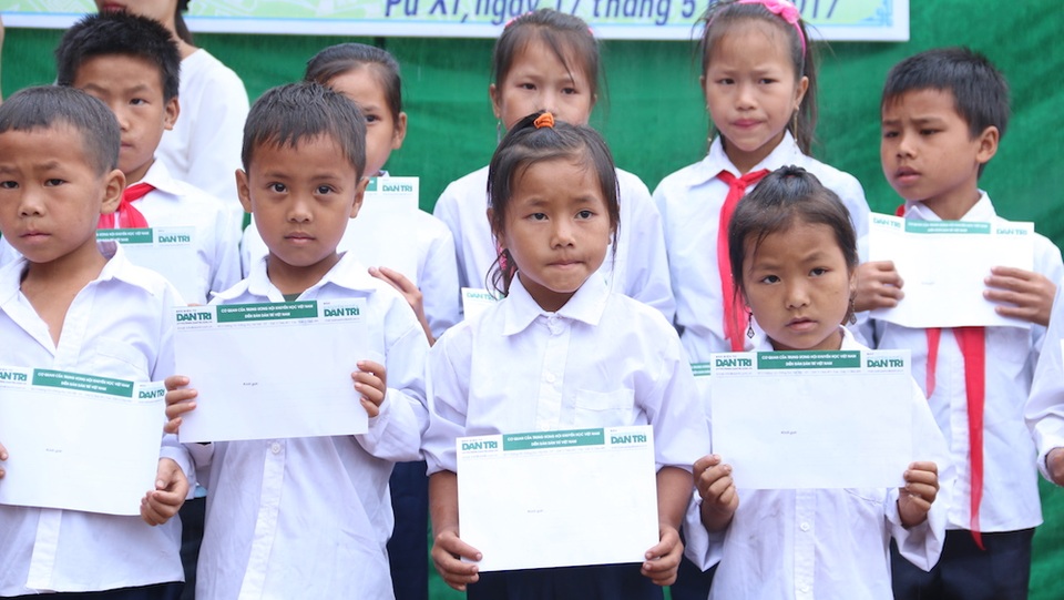 Khởi công xây dựng công trình phòng học Dân trí tại Điện Biên - 13 Khởi công xây dựng công trình phòng học Dân trí tại Điện Biên - 13