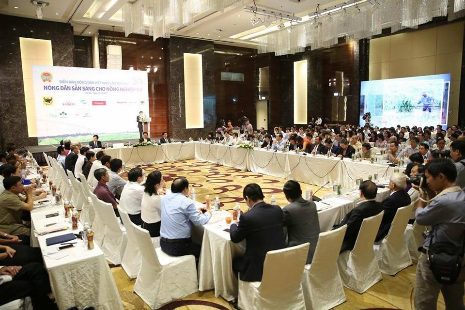 Phát triển nông nghiệp thông minh thành công cần cả hệ thống chính trị vào cuộc - 1 Quang cảnh diễn đàn.