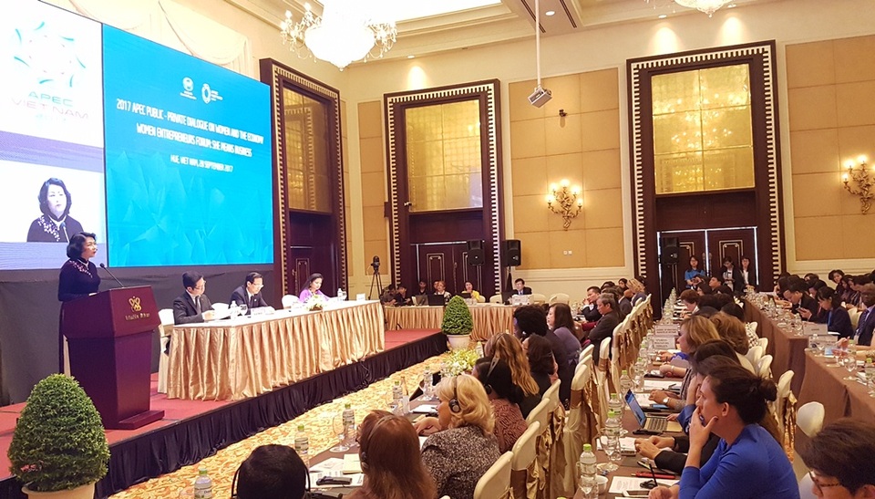 Theo Phó Chủ tịch nước, Phụ nữ phải luôn biết, chấp nhận và dám vượt qua khó khăn, thách thức