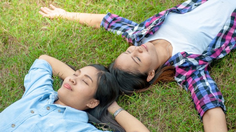 Điều gì sẽ xảy ra khi bạn chăm chú vào điện thoại suốt ngày? - 12 Điều gì sẽ xảy ra khi bạn chăm chú vào điện thoại suốt ngày? - 12