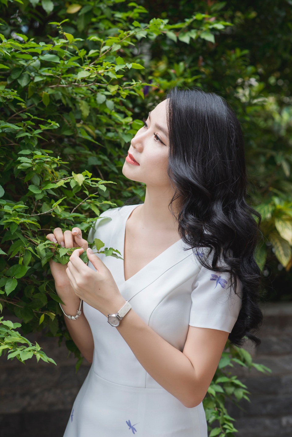 Nữ diễn viên “13 nữ tù” đáp chuyện “cặp bồ bây giờ đang là mốt” - 2 Với tôi, điều may mắn nhất trong hôn nhân của mình đó là có sự tôn trọng, yêu thương và ủng hộ ước mơ hết mực của ông xã, Lương Giang nói.