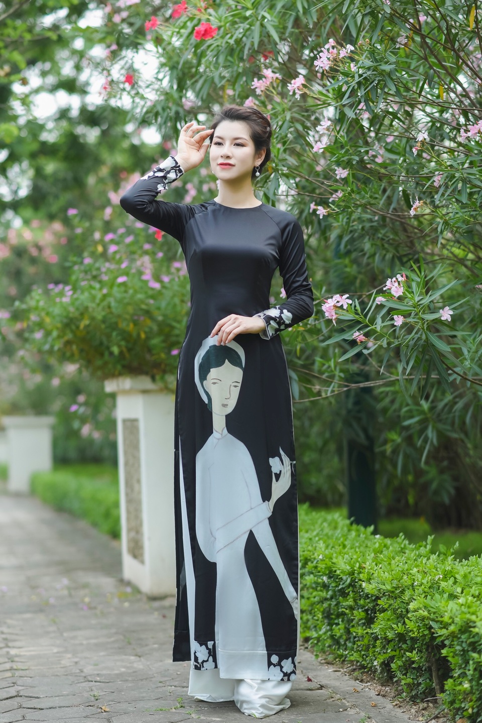 Diễn viên chính “13 nữ tử tù” hội ngộ, đọ sắc sau 8 năm - 18 Diễn viên chính “13 nữ tử tù” hội ngộ, đọ sắc sau 8 năm - 18