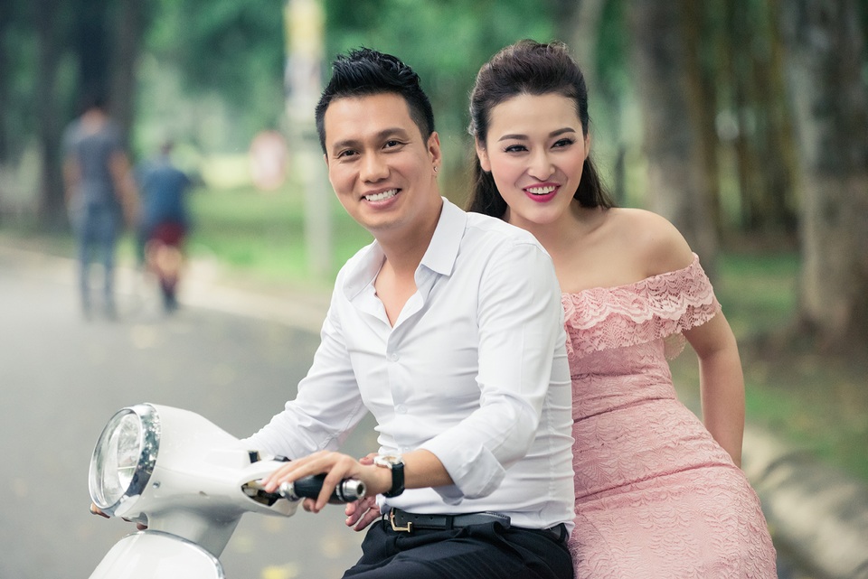 NSND Hoàng Dũng, diễn viên Việt Anh đón dâu mới “thế chỗ” Đan Lê - 8 NSND Hoàng Dũng, diễn viên Việt Anh đón dâu mới “thế chỗ” Đan Lê - 8