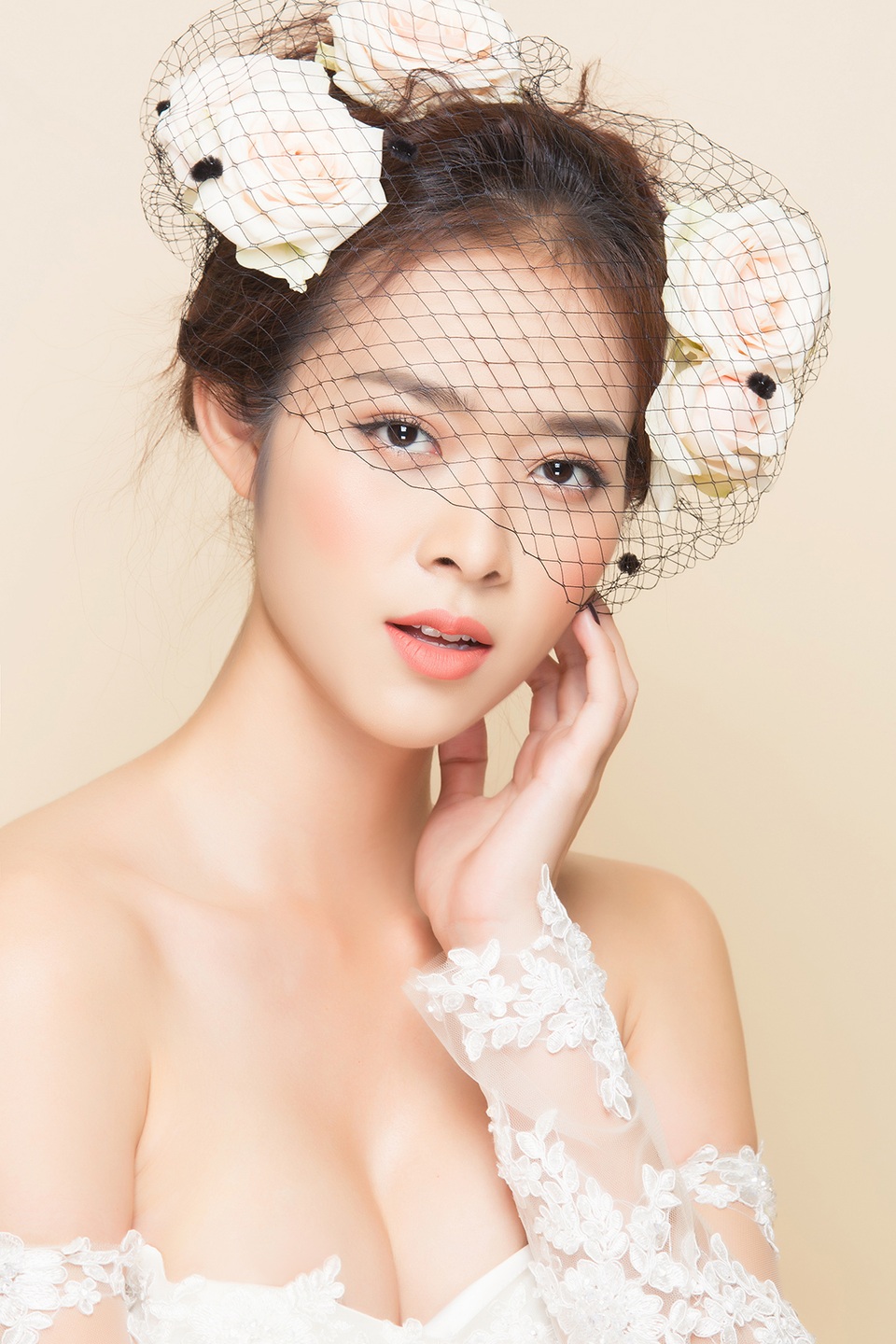 Dính tai nạn nhỏ trên phim trường, Diệp Bảo Ngọc tự nhận mình “đàn ông” - 8 Dính tai nạn nhỏ trên phim trường, Diệp Bảo Ngọc tự nhận mình “đàn ông” - 8