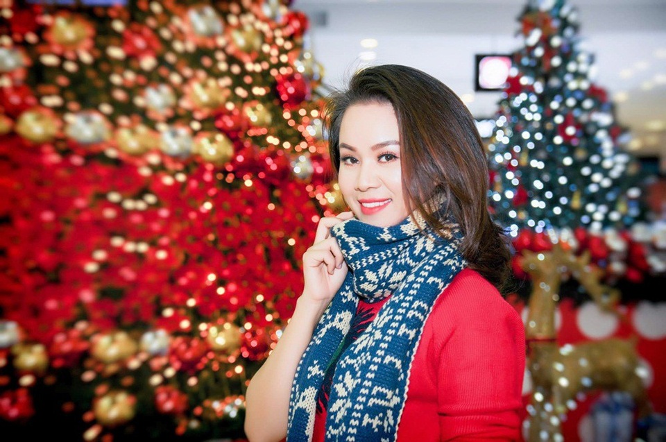 “Tan chảy” với bộ ảnh Giáng sinh của các "siêu mẫu nhí" - 10 Cô giáo Đinh Hương - chủ nhân ý tưởng thực hiện bộ ảnh cho biết: Đây là ý tưởng mà tôi đã ấp ủ từ lâu nay, giúp các cháu có thêm những hoạt động vô cùng ý nghĩa và bổ ích.