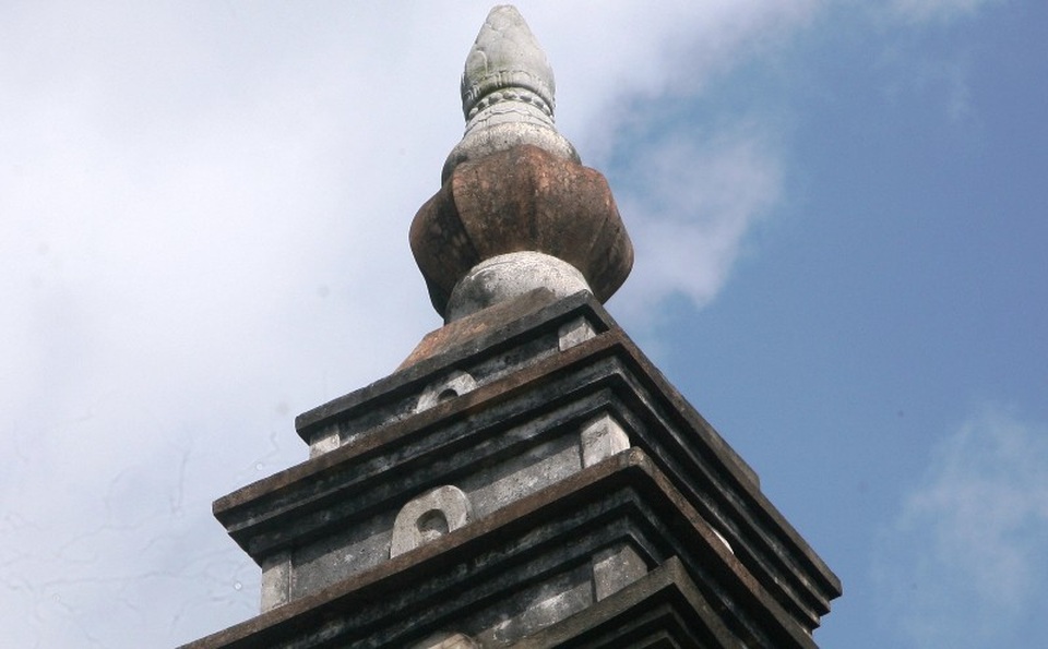 Tháp Phổ Minh - Dấu tích Hào khí Đông A - 6 Đỉnh Tháp có bông sen vàng