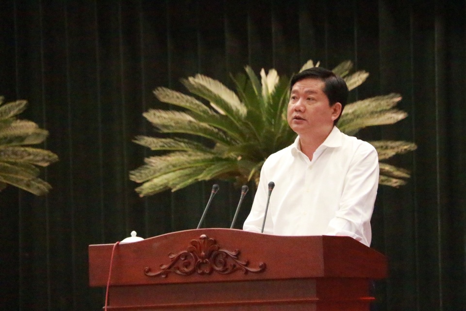 Bí thư Thăng: “Phải gần dân, sát dân mới lắng nghe được bức xúc của dân” - 2 Bí thư Thành ủy TPHCM Đinh La Thăng