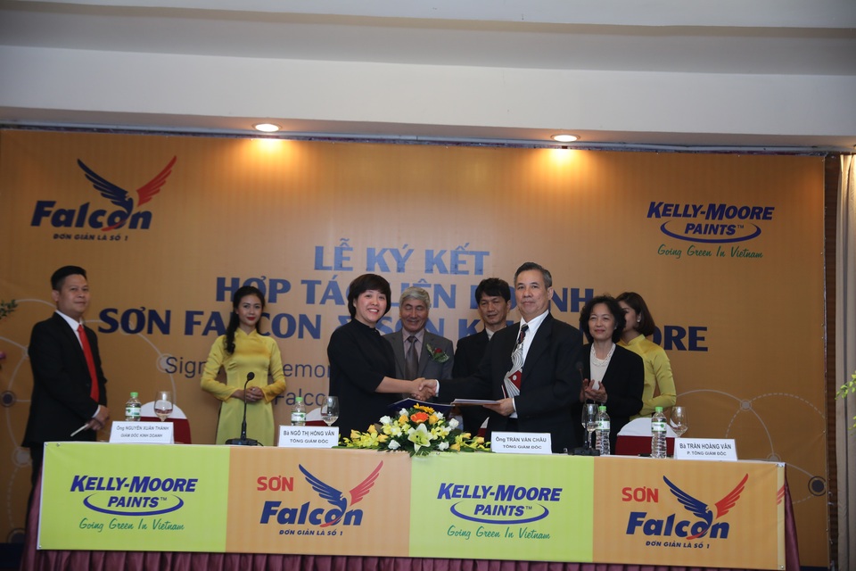 Lễ ký kết hợp tác liên doanh giữa Công ty sơn Kelly-Moore và Công ty Sơn Falcon - 3 Lễ ký kết hợp tác liên doanh giữa Công ty sơn Kelly-Moore và Công ty Sơn Falcon - 3