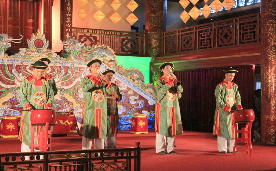 Đoàn nhạc Cung đình Huế vinh dự lần thứ 2 biểu diễn cho Nhật hoàng - 4 Tiết mục Đại Nhạc