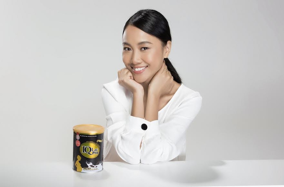 Ca sĩ Đoan Trang: Mẹ không uống sữa bầu, con bị thiệt thòi đấy! - 3 Sữa bầu vị Dark Chocolate khá dễ uống, không gây cảm giác ngán sữa cho mẹ bầu, ca sĩ Đoan Trang chia sẻ