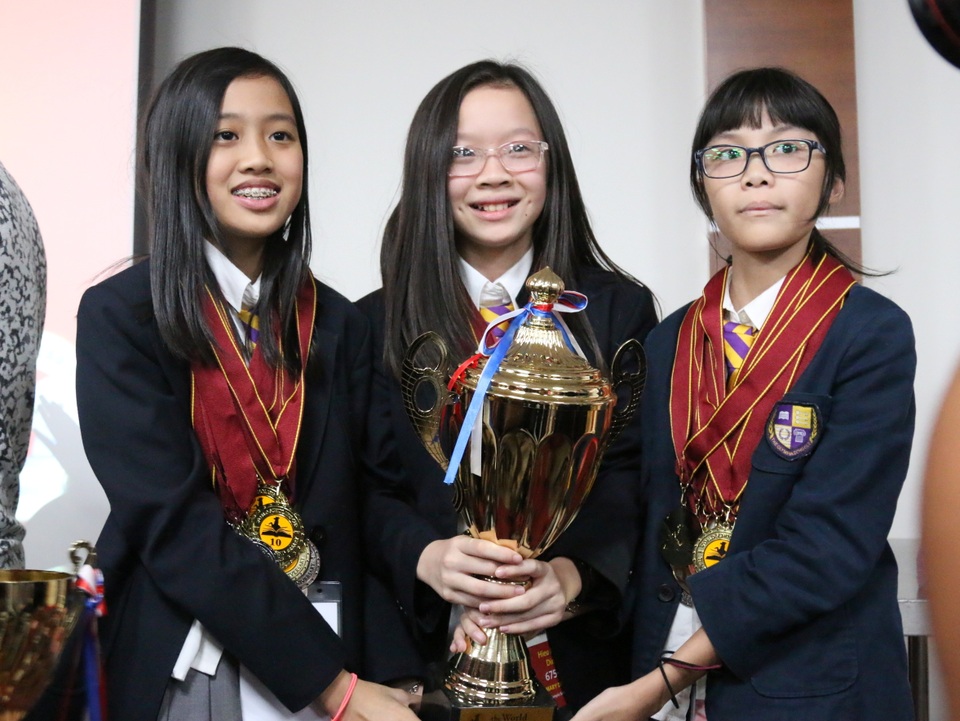 Học sinh Olympia dẫn đầu tại World Scholar Cup 2017 vòng Hà Nội - 1
Đội thắng cuộc khối tiểu học