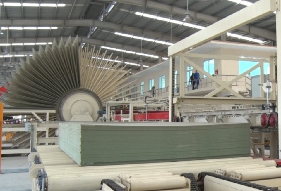 Doanh nghiệp bị kiểm tra quá nhiều lần, không còn thời gian sản xuất - 3 Dây chuyền sản xuất của Công ty MDF-VRG Quảng Trị