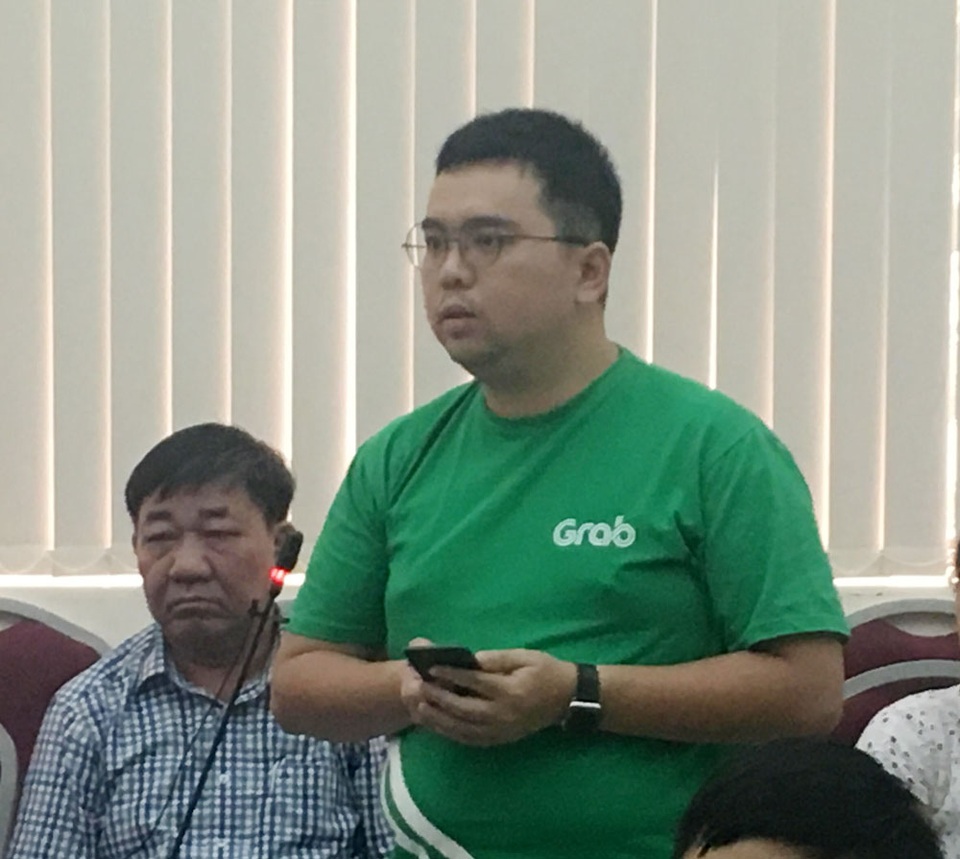 Taxi truyền thống “tố” Uber, Grab dùng tiền “mua” khách! - 3 Nguyễn Tuấn Anh - Giám đốc Grab Taxi Việt Nam: Nếu taxi cảm thấy kinh doanh không có lời thì sao không phát triển sang dịch vụ như của Grab?