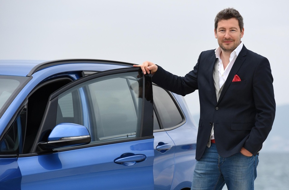 Nhà thiết kế Bugatti Veyron đầu quân cho BMW - 2 Nhà thiết kế Bugatti Veyron đầu quân cho BMW - 2
