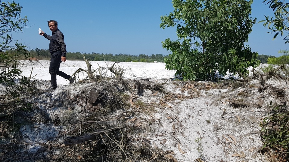 Xử lý dứt điểm việc phá rừng phòng hộ để nuôi tôm trên cát - 7 Xử lý dứt điểm việc phá rừng phòng hộ để nuôi tôm trên cát - 7