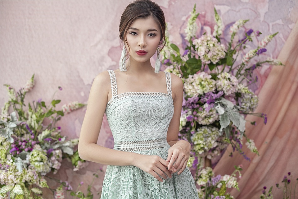 Đồng Ánh Quỳnh The Face khoe dáng nuột nà với đầm xuyên thấu - 12 Đồng Ánh Quỳnh The Face khoe dáng nuột nà với đầm xuyên thấu - 12