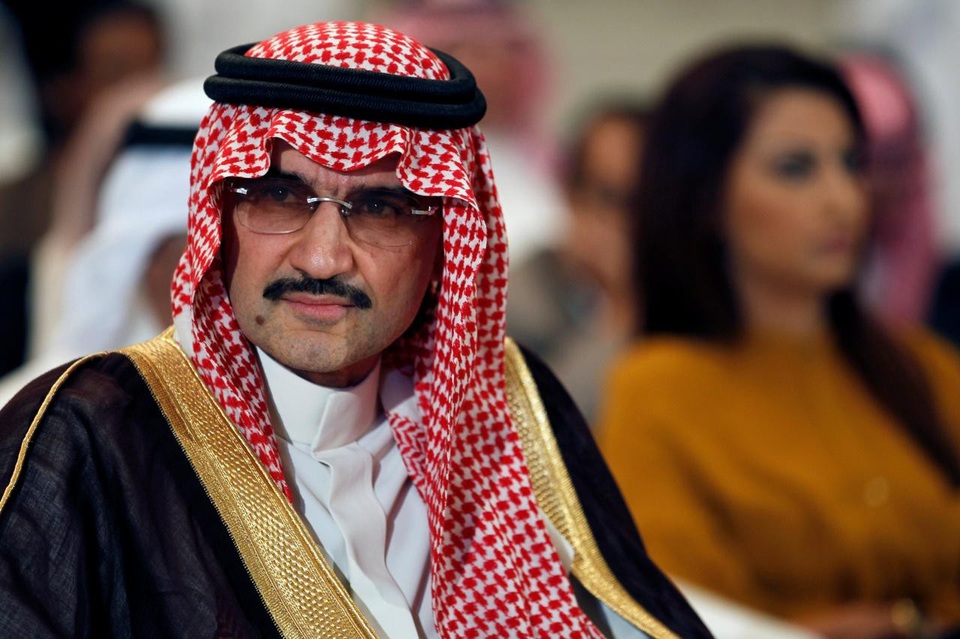 Hoàng tử khét tiếng của Ả rập Xê út mất 2 tỷ USD sau khi bị bắt - 1
Hoàng tử tỷ phú Alwaleed bin Talal (Ảnh: Reuters)