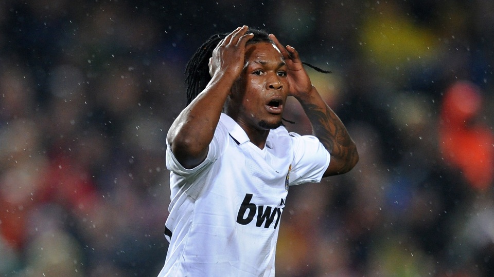 Drenthe gia nhập Real Madrid cùng với Marcelo. Dù vậy, cựu thần đồng người Hà Lan đã không thể phát triển giống Marcelo. Sự vô kỷ luật là nguyên nhân khiến cho Drenthe không bao giờ vươn tầm như kỳ vọng. Cầu thủ này đã giải nghệ năm 29 tuổi và hiện tại đang là ca sĩ nhạc rap.
