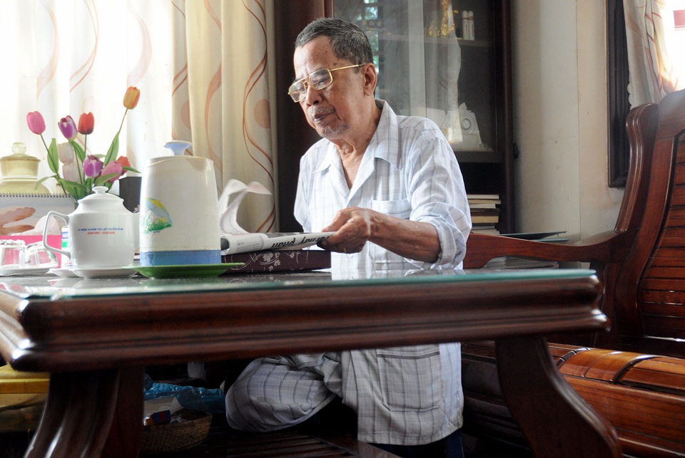 Cuộc sống đời thường của Thiếu tá tình báo 6 lần bị địch cưa chân - 5 Vài tháng ông Thương lại phải đến bệnh viện để kiểm tra sức khỏe.