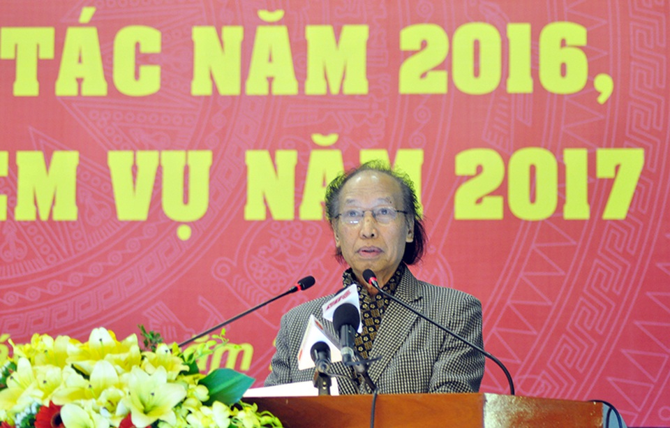 “Xử phạt báo chí rất đau lòng, nhưng cần thiết” - 4 
Nhà báo Phạm Huy Hoàn - Tổng Biên tập báo điện tử Dân trí phát biểu tham luận tại hội nghị