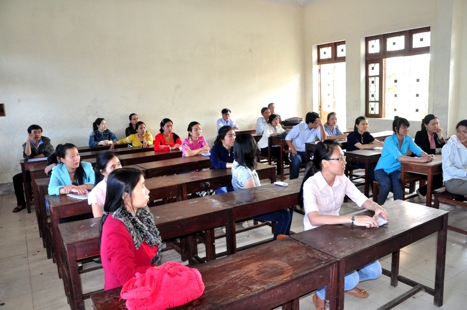 Một giáo viên bị hủy kết quả thi tuyển viên chức giáo dục - 1 Các thí sinh trong một kỳ thi tuyển viên chức công chức tỉnh Quảng Nam