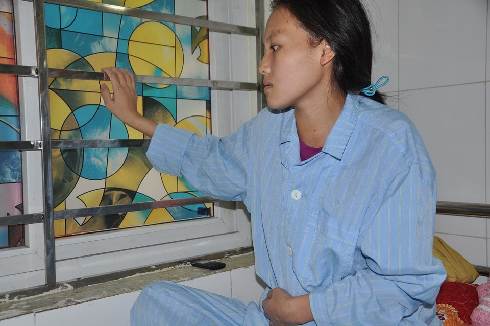 Mang thai tháng thứ 7, cô gái 22 tuổi nguy kịch vì suy tim nặng - 5 Nghĩ đến việc mình và con phải chết em thất thần không còn biết gì nữa.