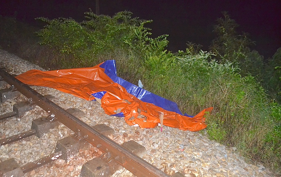 Đi bộ trên đường sắt, người đàn ông bị tàu tông tử vong - 1 Hiện trường vụ tai nạn khiến người đàn ông tử vong.