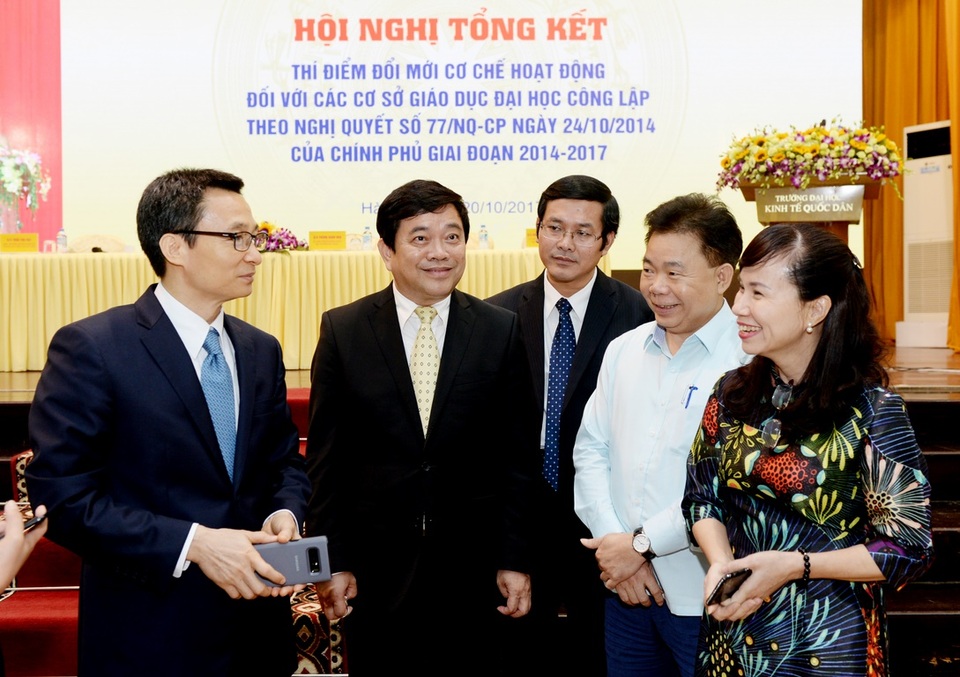 Phó thủ tướng Vũ Đức Đam: Tự chủ đại học không bàn nữa phải làm ngay với trách nhiệm cao - 2 Phó thủ tướng Vũ Đức Đam: Tự chủ đại học không bàn nữa phải làm ngay với trách nhiệm cao - 2