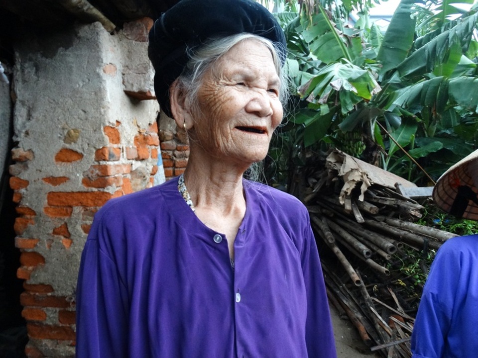 Khởi công xây dựng nhà nhân ái cho vợ liệt sỹ Lương Khắc Thứ - 1 Cụ Miêng vui mừng vì ước mơ cuối đời đã thành hiện thực