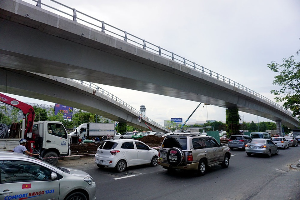 Công trình thi công không gây ảnh hưởng tới các phương tiện lưu thông.