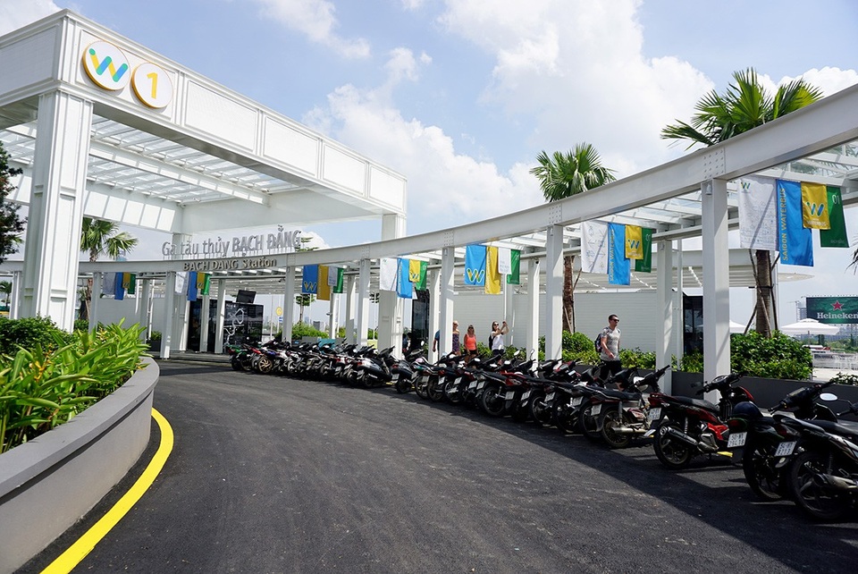 Cận cảnh bến buýt đường sông đầu tiên ở Sài Gòn - 2 Cận cảnh bến buýt đường sông đầu tiên ở Sài Gòn - 2