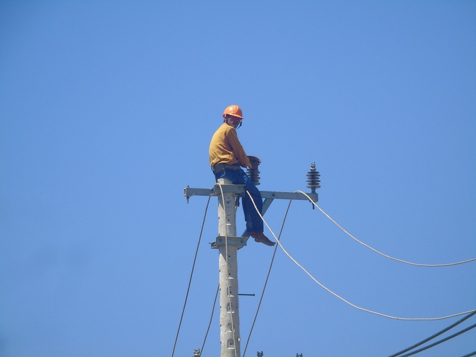 Lượm những gì còn sót lại để vực dậy... - 15