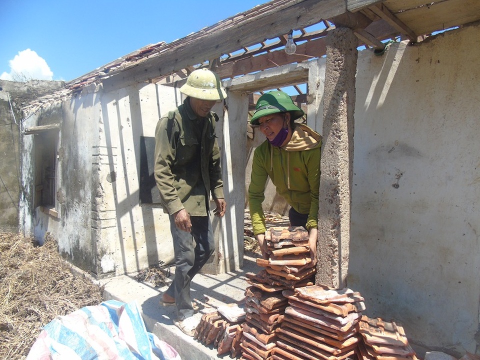 Người dân Quảng Bình đang cố gắng gượng dậy, khắc phục khó khăn do bão để sớm ổn định cuộc sống