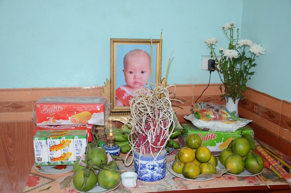 Hơn 97 triệu đồng đến với gia đình bé Phương Linh - 2 Bé đã mất sau quãng thời gian chống trọi với căn bệnh ung thư máu.