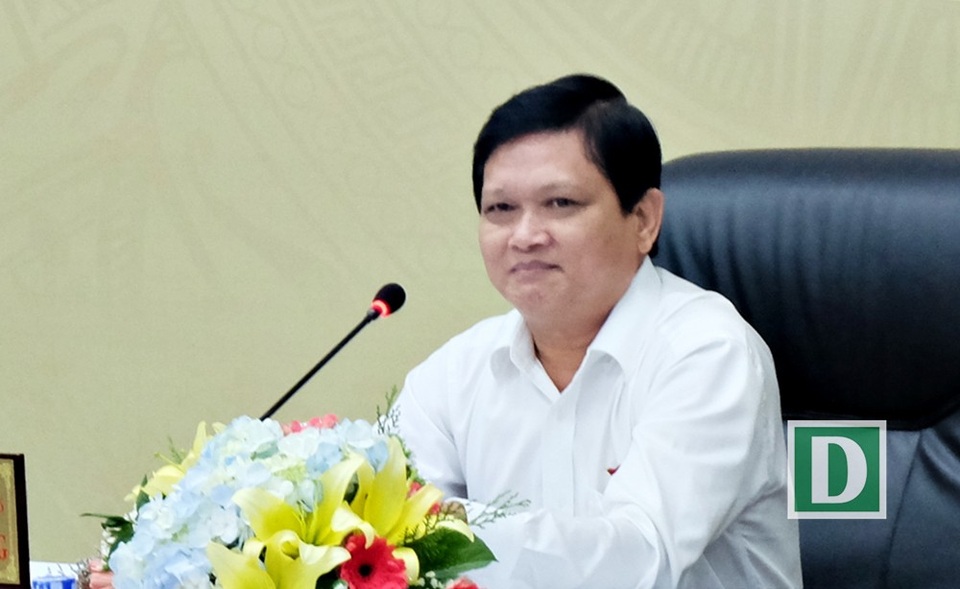 Đi ô tô còn sợ xe ben, nói gì đến người đi xe máy - 2 Ông Nguyễn Nho Trung: Lãnh đạo đi ô tô còn sợ xe ben, nói gì đến dân đi xe máy