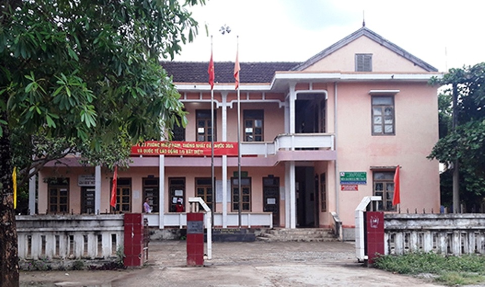 Xã mượn dân hơn nửa tỷ đồng, 8 năm chưa chịu trả! - 1 Trụ sở làm việc của UBND xã Phúc Trạch (Ảnh: T.H)