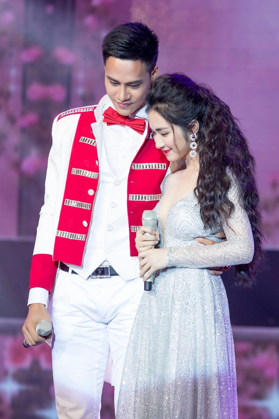 Hòa Minzy - Hùng Cường là cặp đôi được Đức Huy coi là hoàn hảo nhất.