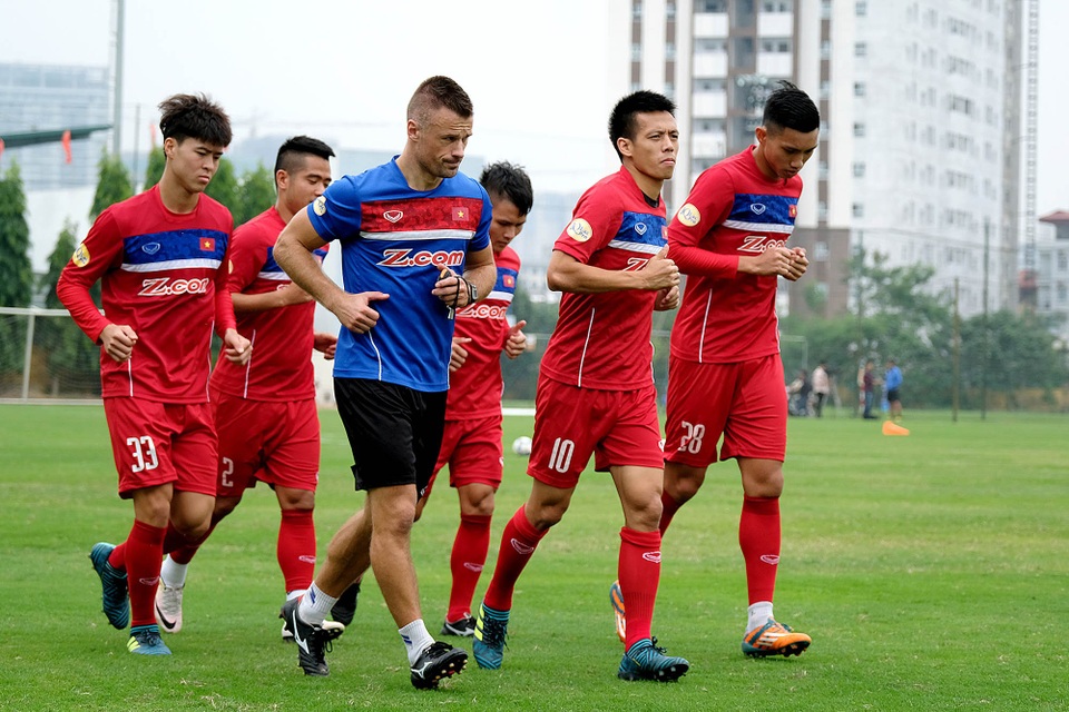 
Đội trưởng Văn Quyết đánh giá cao HLV Park Hang Seo - Ảnh: Gia Hưng
