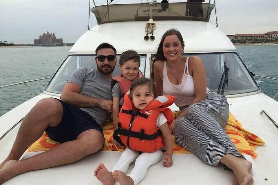 Cả gia đình bán hết tài sản du lịch khắp thế giới và không hẹn ngày về - 5