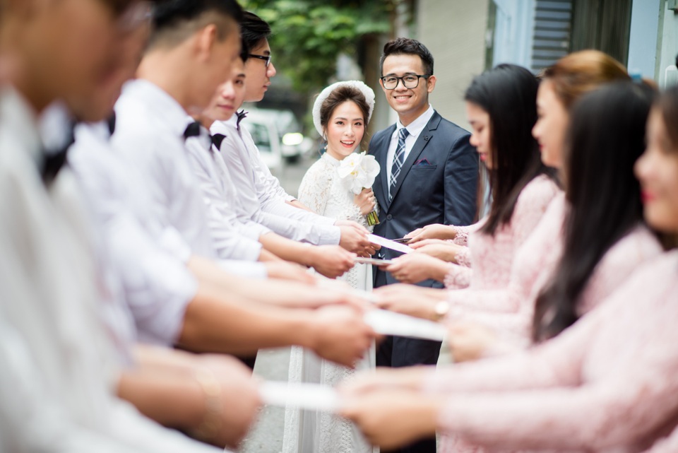 MC Đức Bảo “Cà phê sáng” bí mật tổ chức lễ ăn hỏi với đồng nghiệp - 1 Rất nhiều bạn bè, đồng nghiệp bất ngờ trước thông tin MC Đức Bảo đã làm lễ ăn hỏi với BTV Truyền hình Quốc hội.
