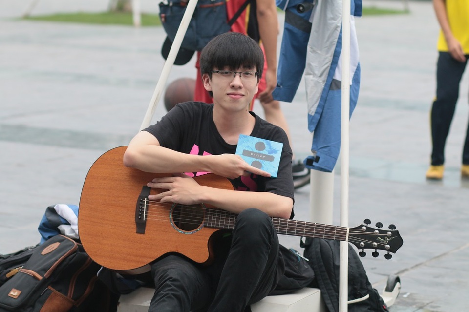 9X Bắc Ninh giành học bổng tiền tỷ vào ĐH “tỉ lệ chọi” cao nhất Mỹ - 1
Chu Đức Anh là gương mặt học sinh nổi bật ở trường THPT Chuyên Bắc Ninh.