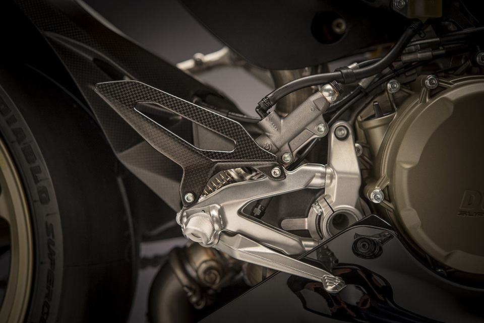 Ducati 1299 Panigale S Anniversario - Dấu ấn 90 năm - 13 Ducati 1299 Panigale S Anniversario - Dấu ấn 90 năm - 13