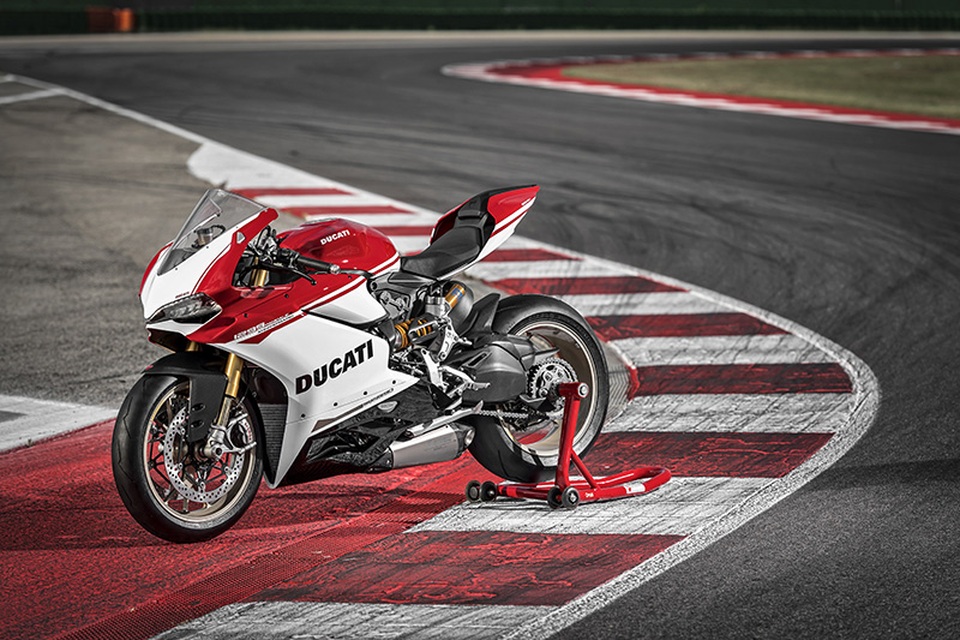 Ducati 1299 Panigale S Anniversario - Dấu ấn 90 năm - 2 Ducati 1299 Panigale S Anniversario - Dấu ấn 90 năm - 2