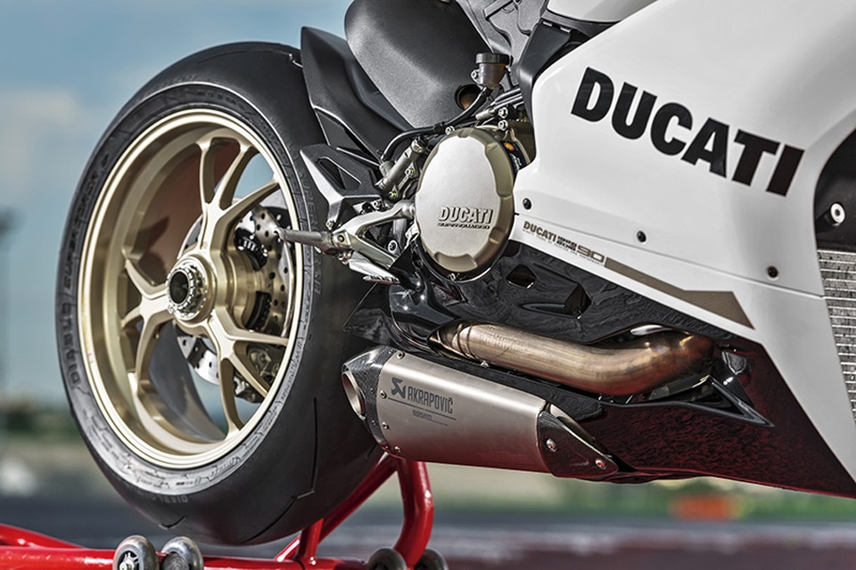 Ducati 1299 Panigale S Anniversario - Dấu ấn 90 năm - 7 Ducati 1299 Panigale S Anniversario - Dấu ấn 90 năm - 7